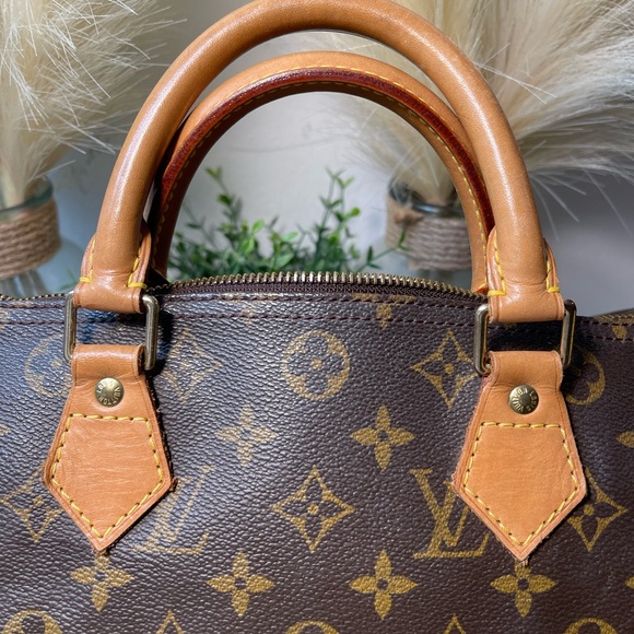 ❤️💕Speedy 30 with lock and Key💕❤️ preloved and 💯 Authentic - Picture 7 of 17